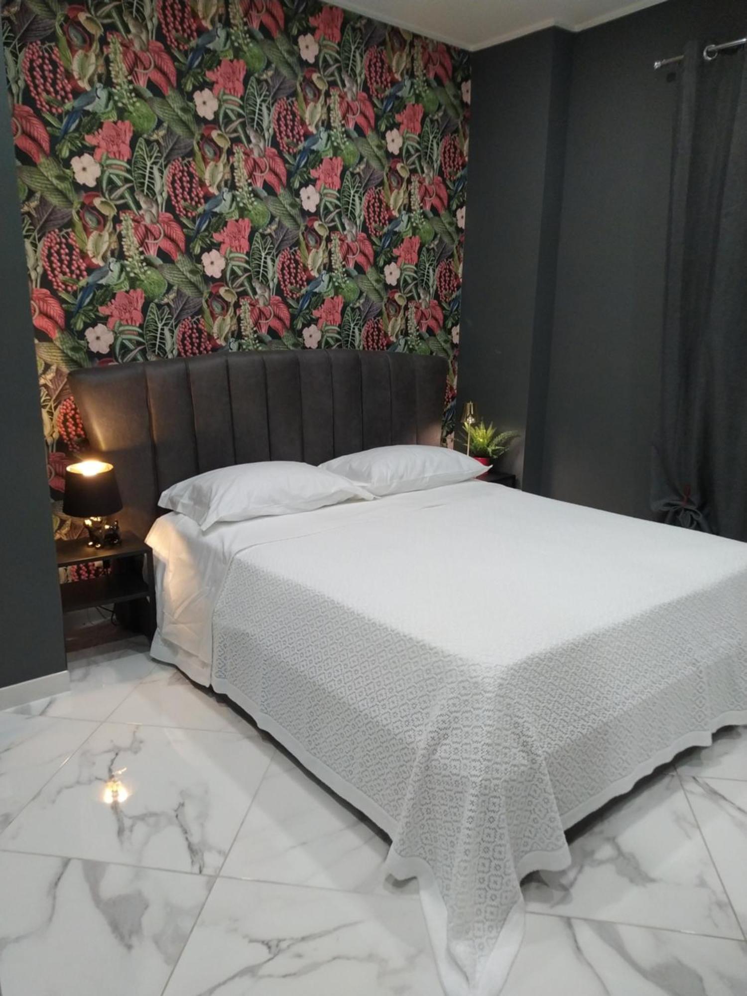 Linda'S Guest House Рим Екстериор снимка