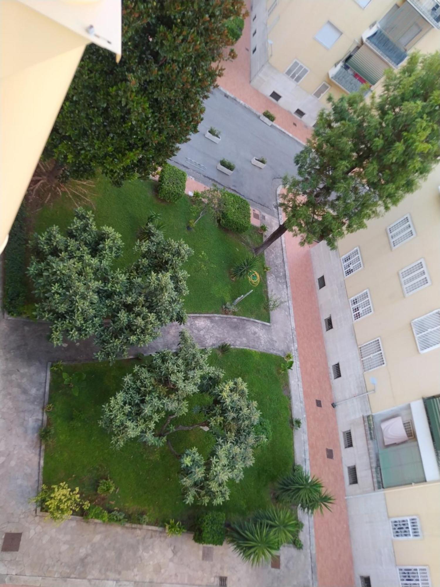 Linda'S Guest House Рим Екстериор снимка